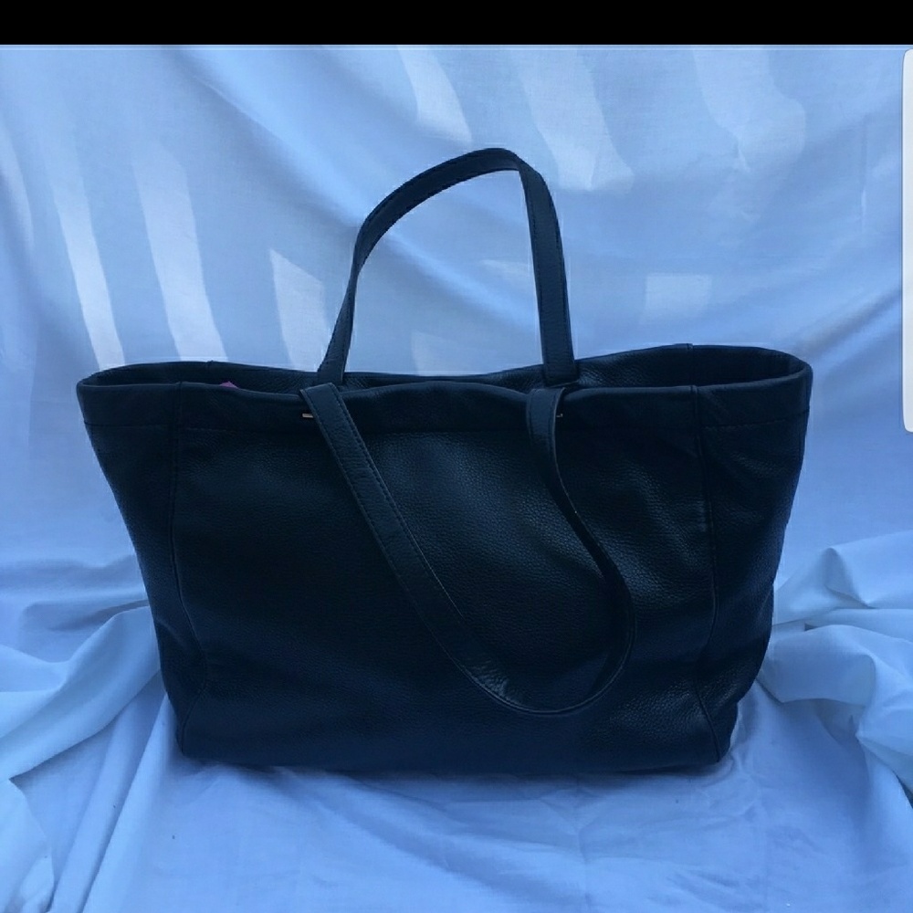 Beautiful Marc Jacobs Tote!!