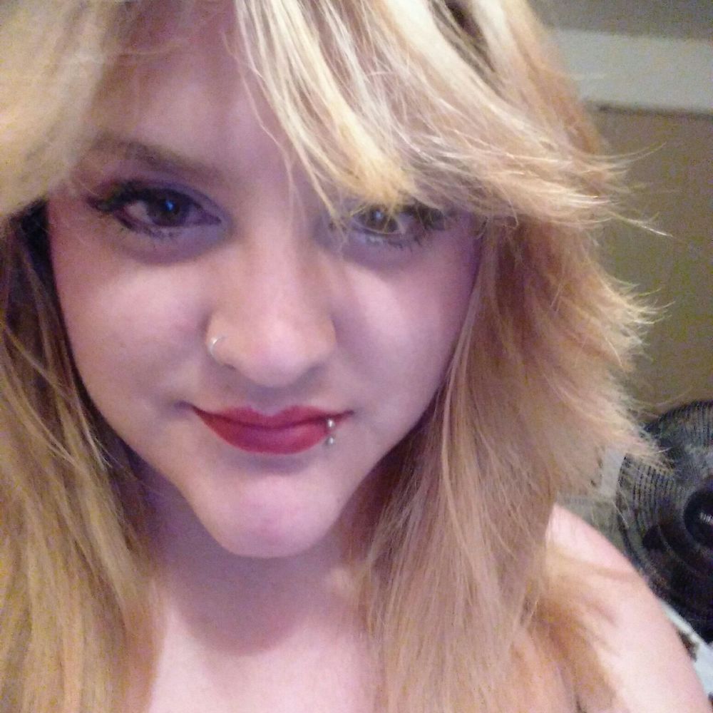 Meet your Posher, Karlee