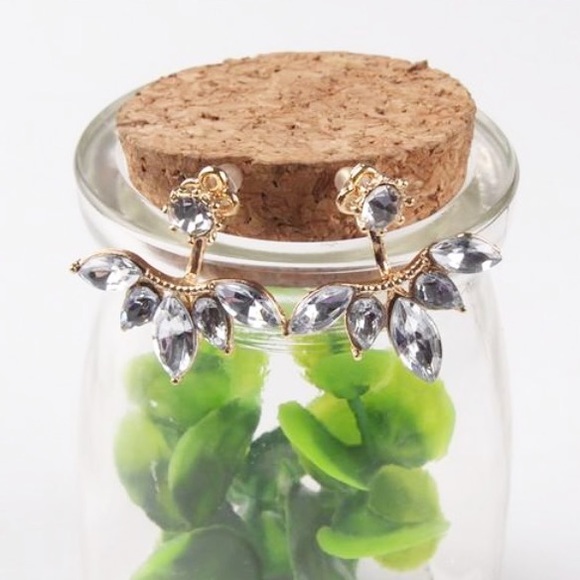 New~ 💐Fairy Flower Boho Stud Earrings << - Picture 3 of 6