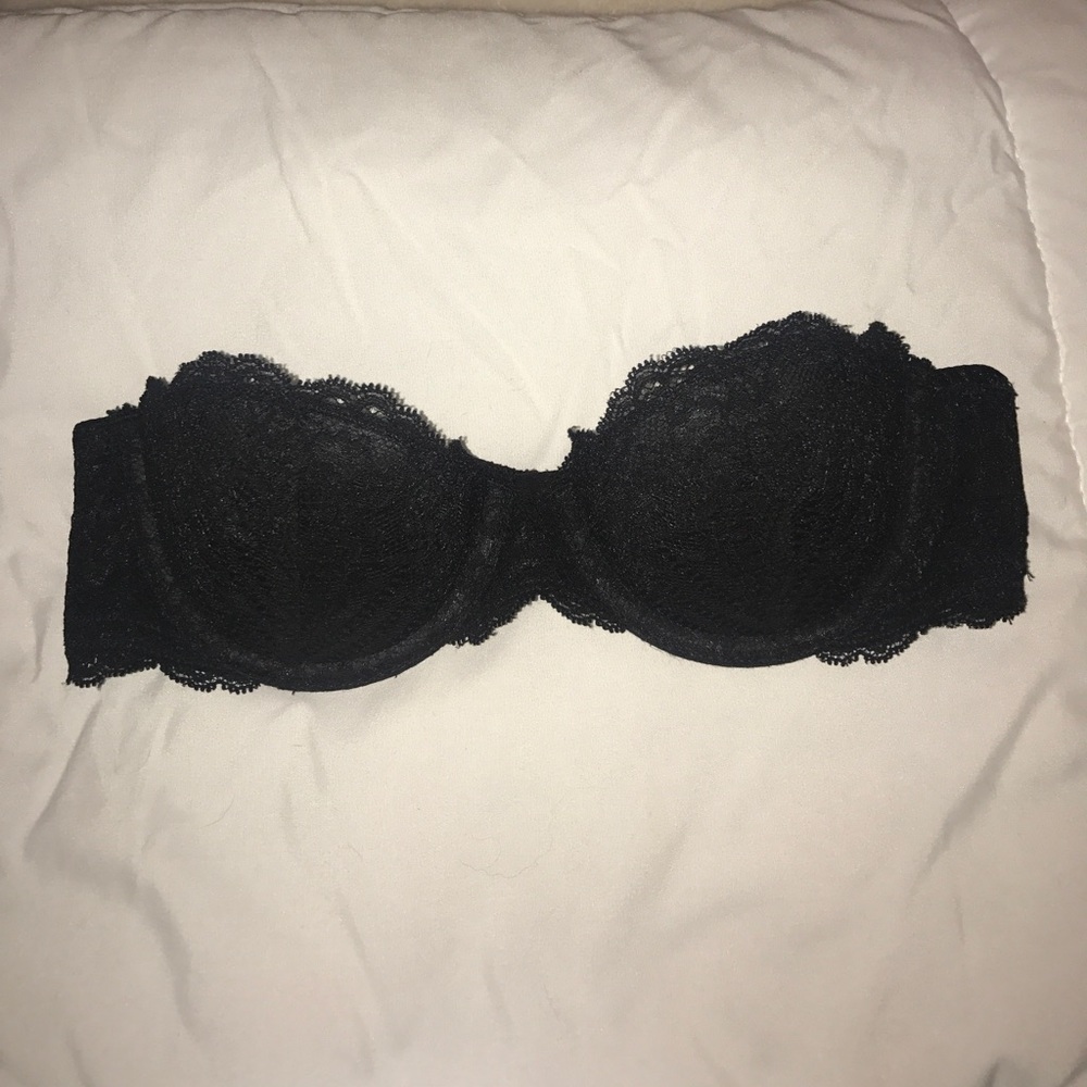 Gorgeous Gap Strapless Bra
