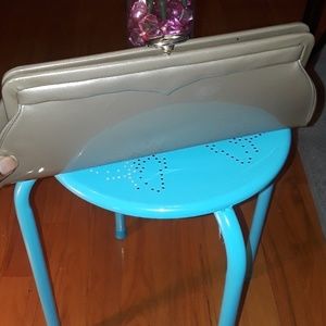 This elegant evening purse are perfect for dinner This elegant evening purse are perfect for dinner