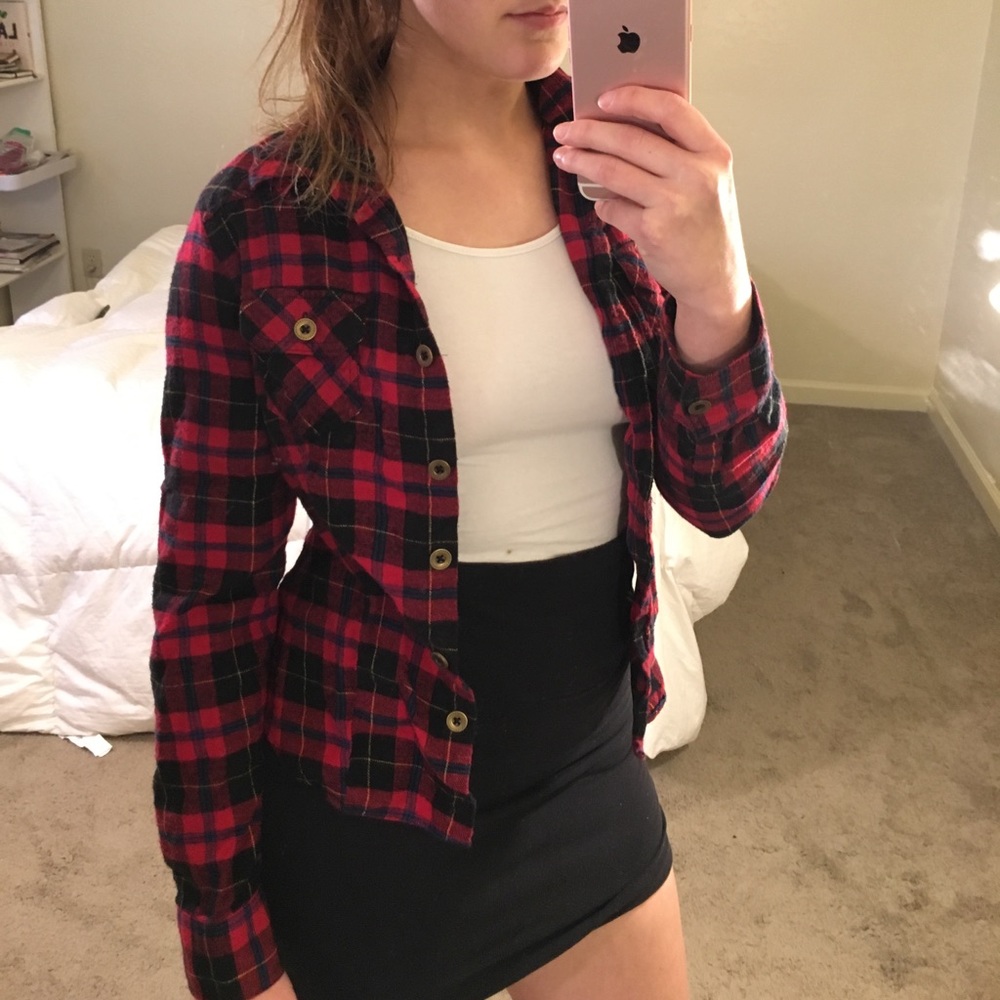 Red and Black Plaid Flannel Size M