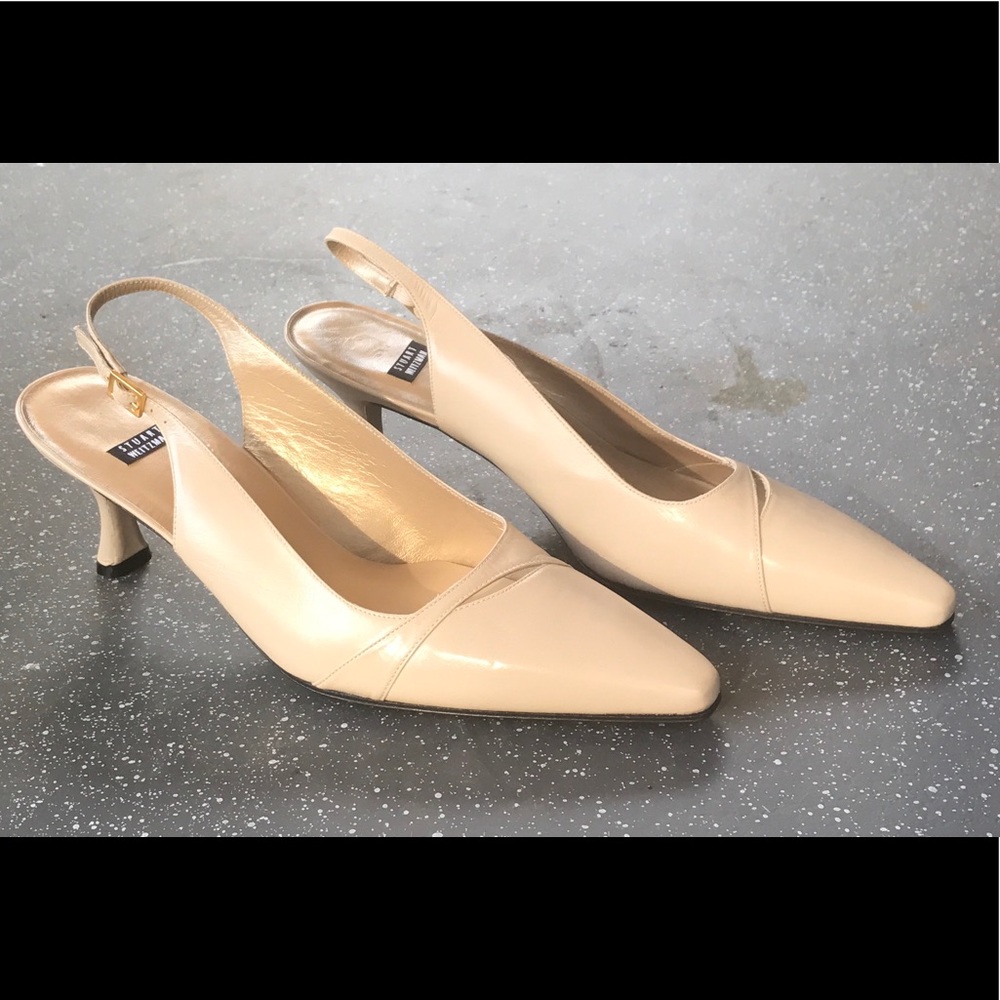 Stuart Weitzman Classic Nude Kitten Heel