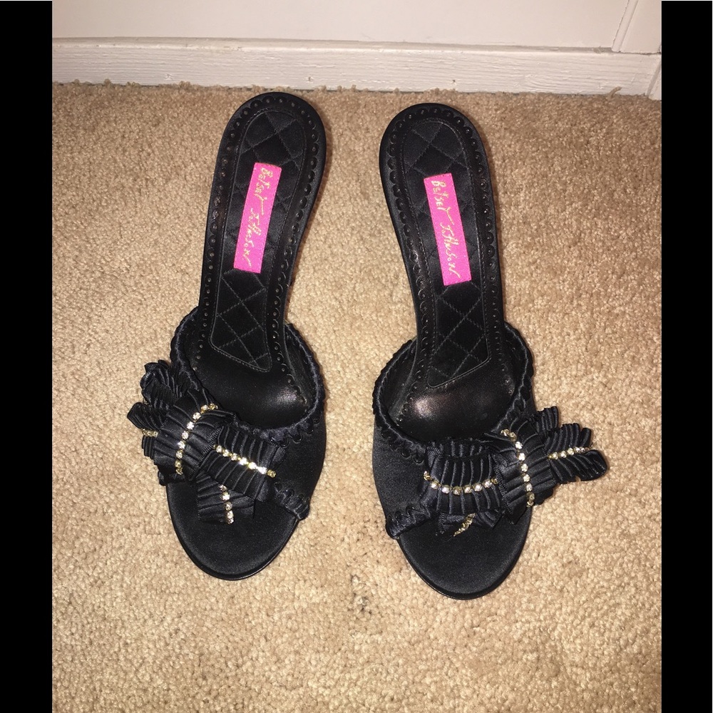 Betsey Johnson Black & Gold Open Toe Heels