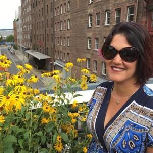 Meet your Posher, Idalmis