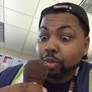 Meet your Posher, Johnathan