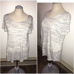 Gap tee Gap tee
