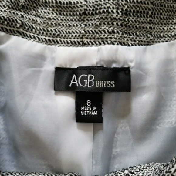 Black and White Pattern Jacket - Picture 3 of 4