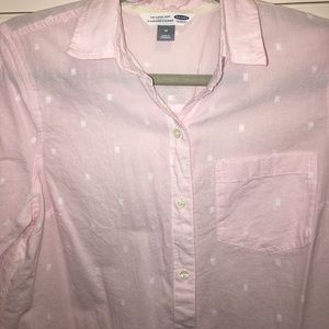 Old Navy Classic casual button-down NWOT Old Navy Classic casual button-down NWOT