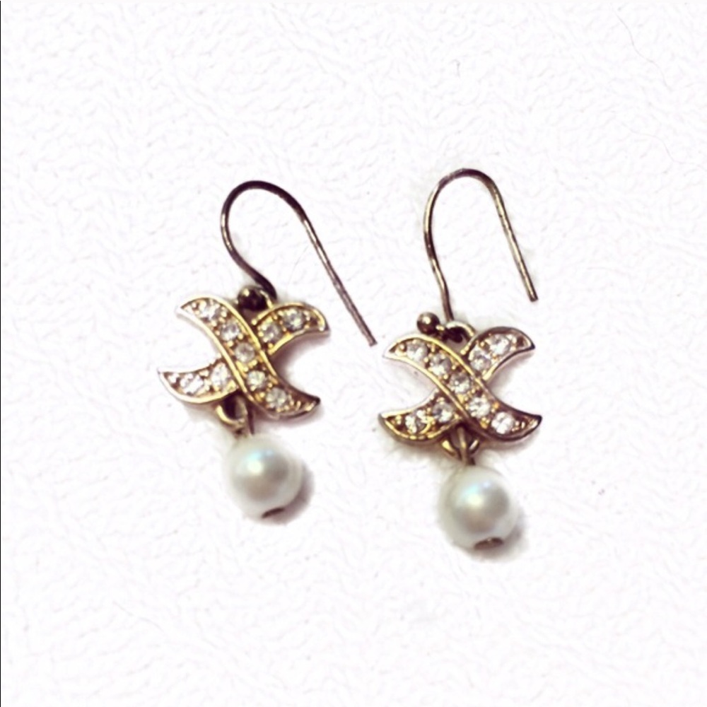 Pearl Dangle Earrings