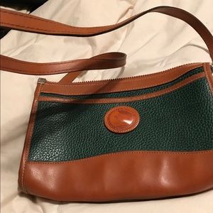 Dooney & Bourke vintage cross body type bag Dooney & Bourke vintage cross body type bag