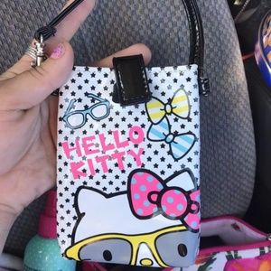 Hello kitty phone purse Hello kitty phone purse