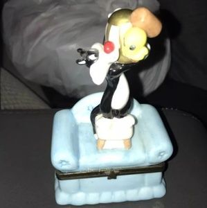 Looney Tunes trinket box Looney Tunes trinket box