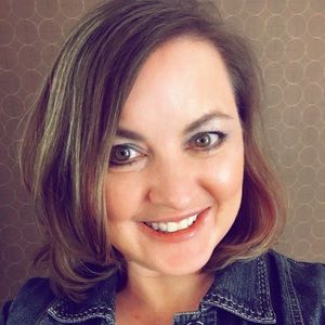 Meet your Posher, Holly