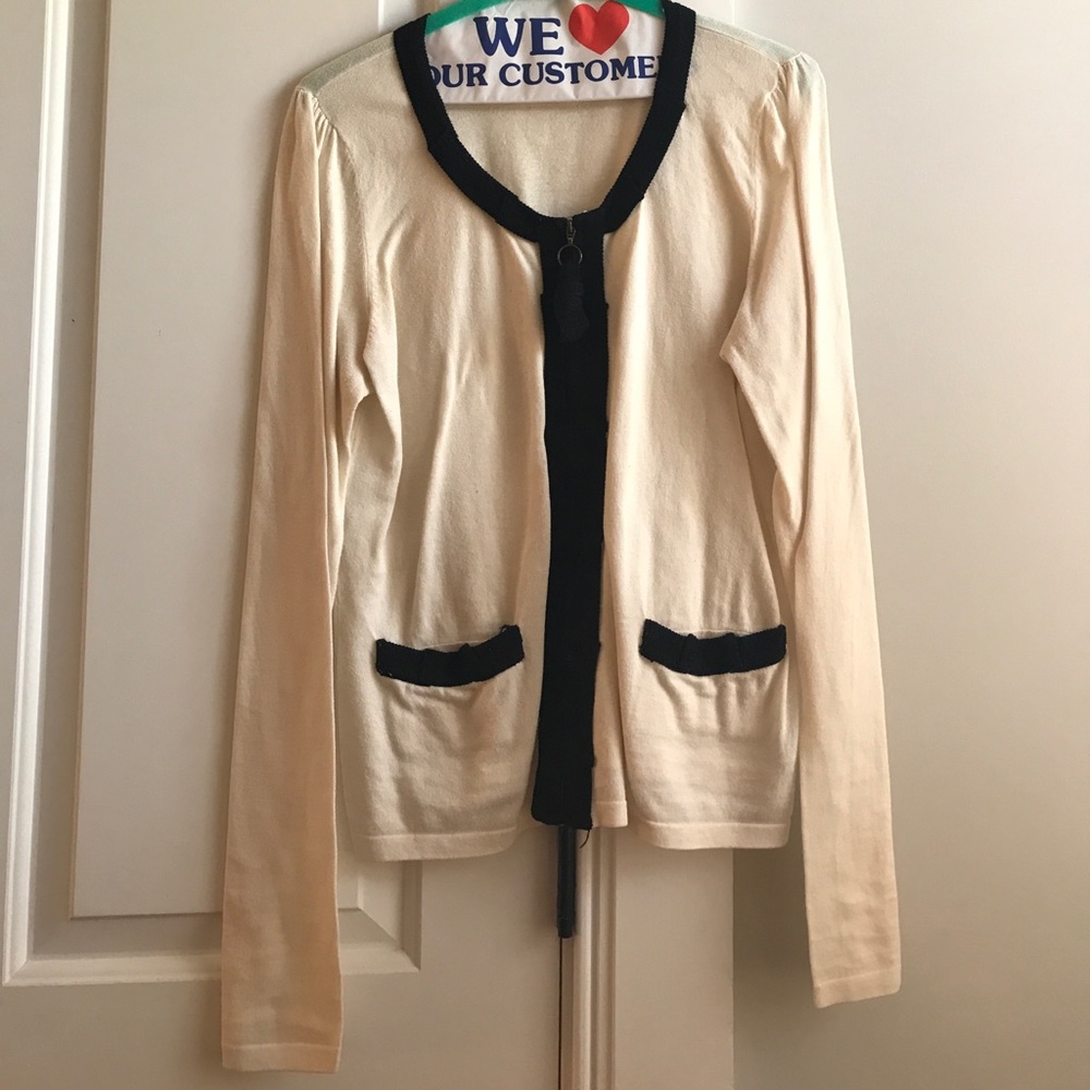 Black and white zipper pull cardigan