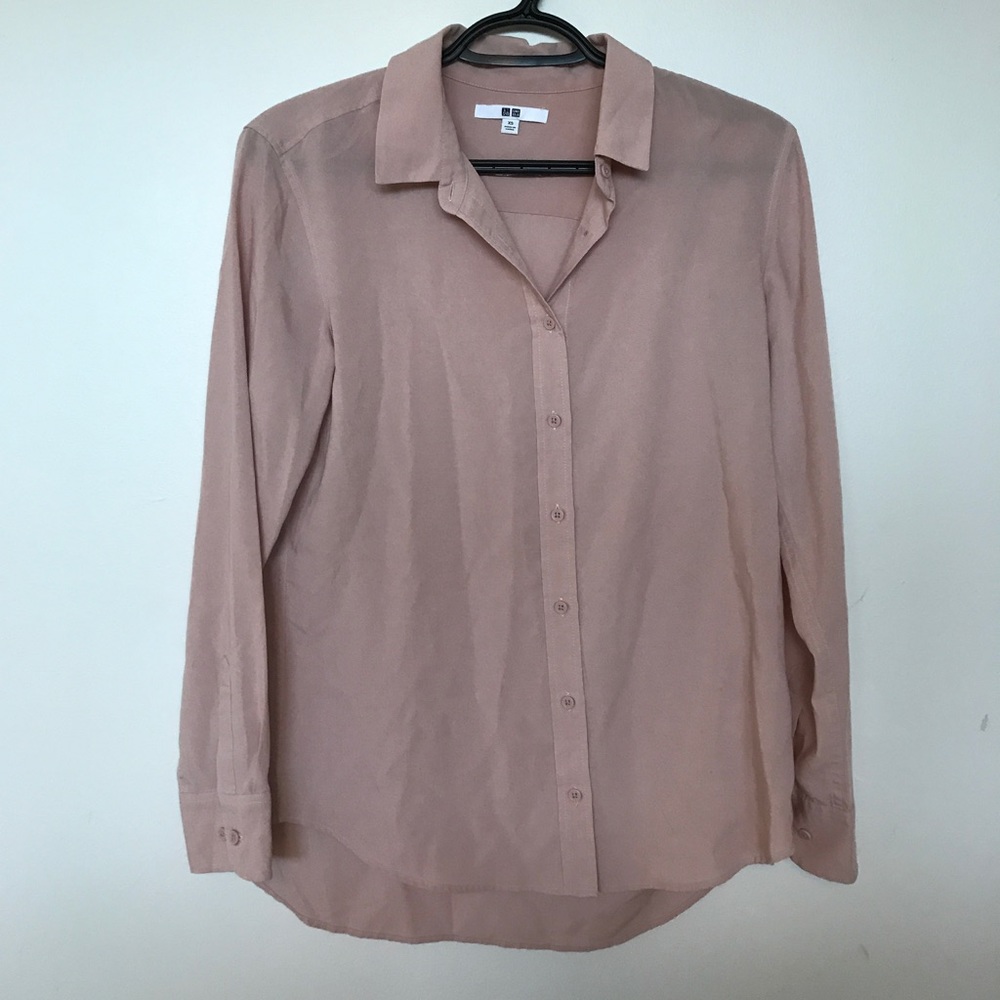Blush Uniqlo Rayon Long Sleeve Button Down Shirt