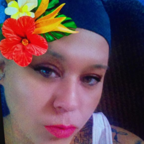 Meet your Posher, Jennifer - Picture 1 of 1