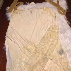 Jessica Simpson ivory blouse with lace accents Jessica Simpson ivory blouse with lace accents
