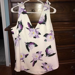 Banana Republic flower top
