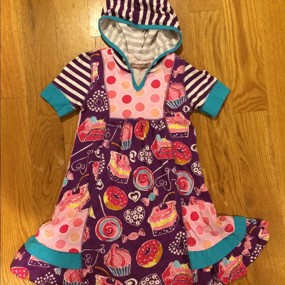 Whimsical girls dress, brand new without tags!