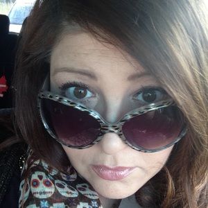Meet your Posher, Dorianne