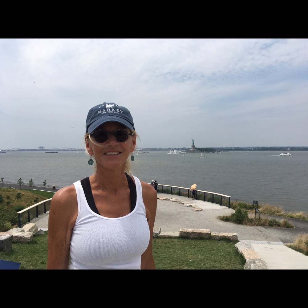 Meet your Posher, Lisa