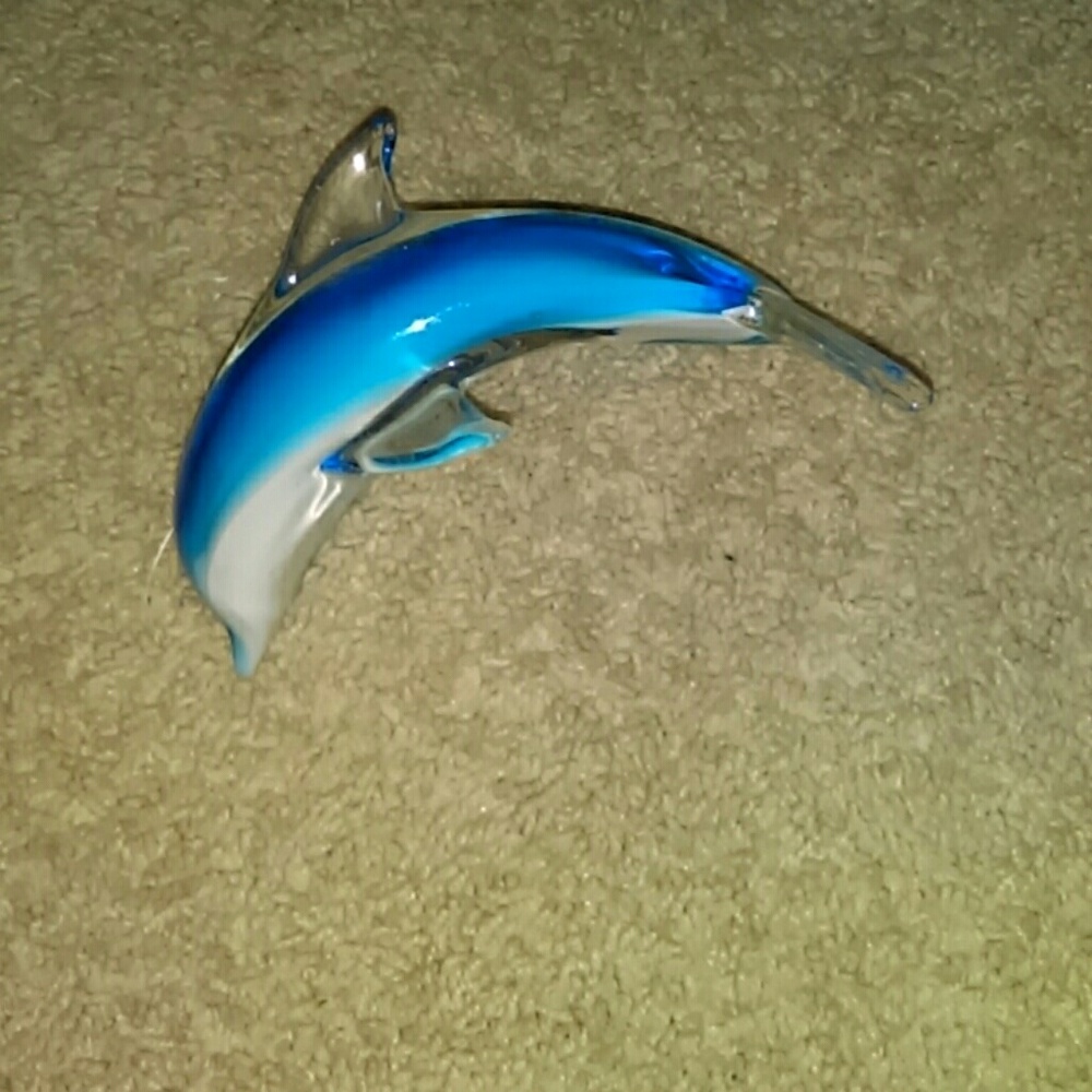 Glass dolphin