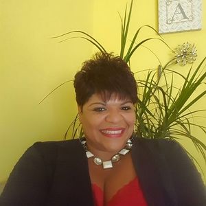 Meet your Posher, Veronica