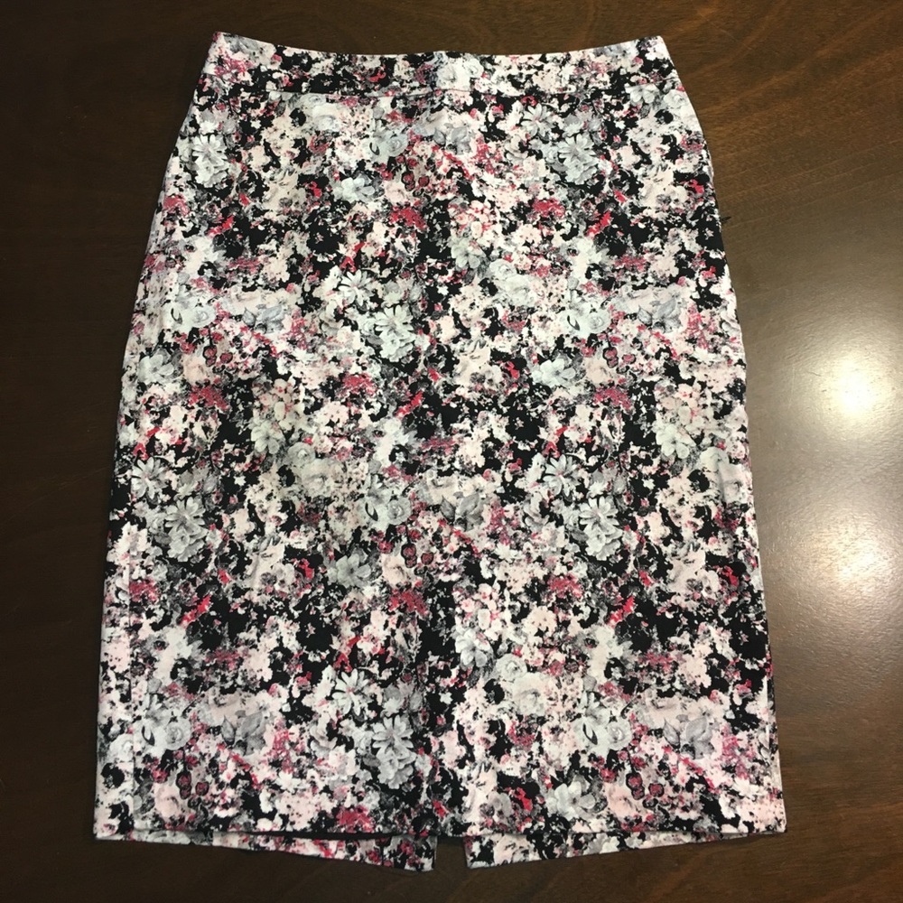 The Limited Floral Pencil Skirt