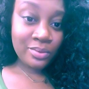 Meet your Posher, Monet