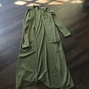 Agnes &. Dora duster