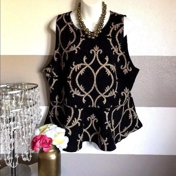 Forever 21 Tops - Forever 21 black Gold sleeveless top Blouse sz 3X