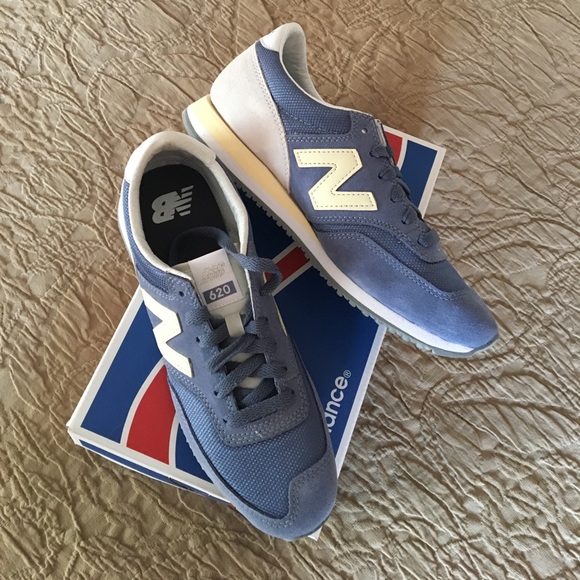 New Balance Shoes - BNWT New Balance 620 Sneakers