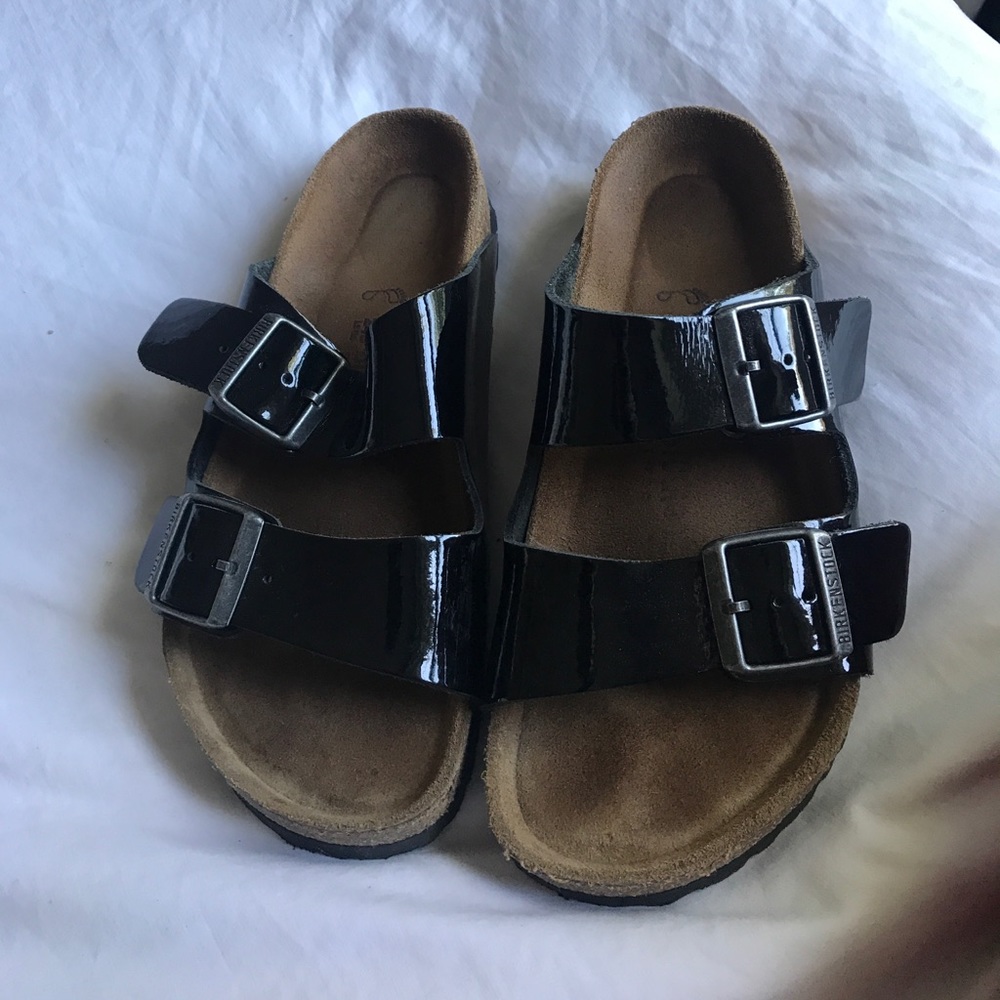 Arizona Birkenstocks, patent leather. 7, Euro 37
