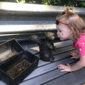 Meet your Posher, Hallie