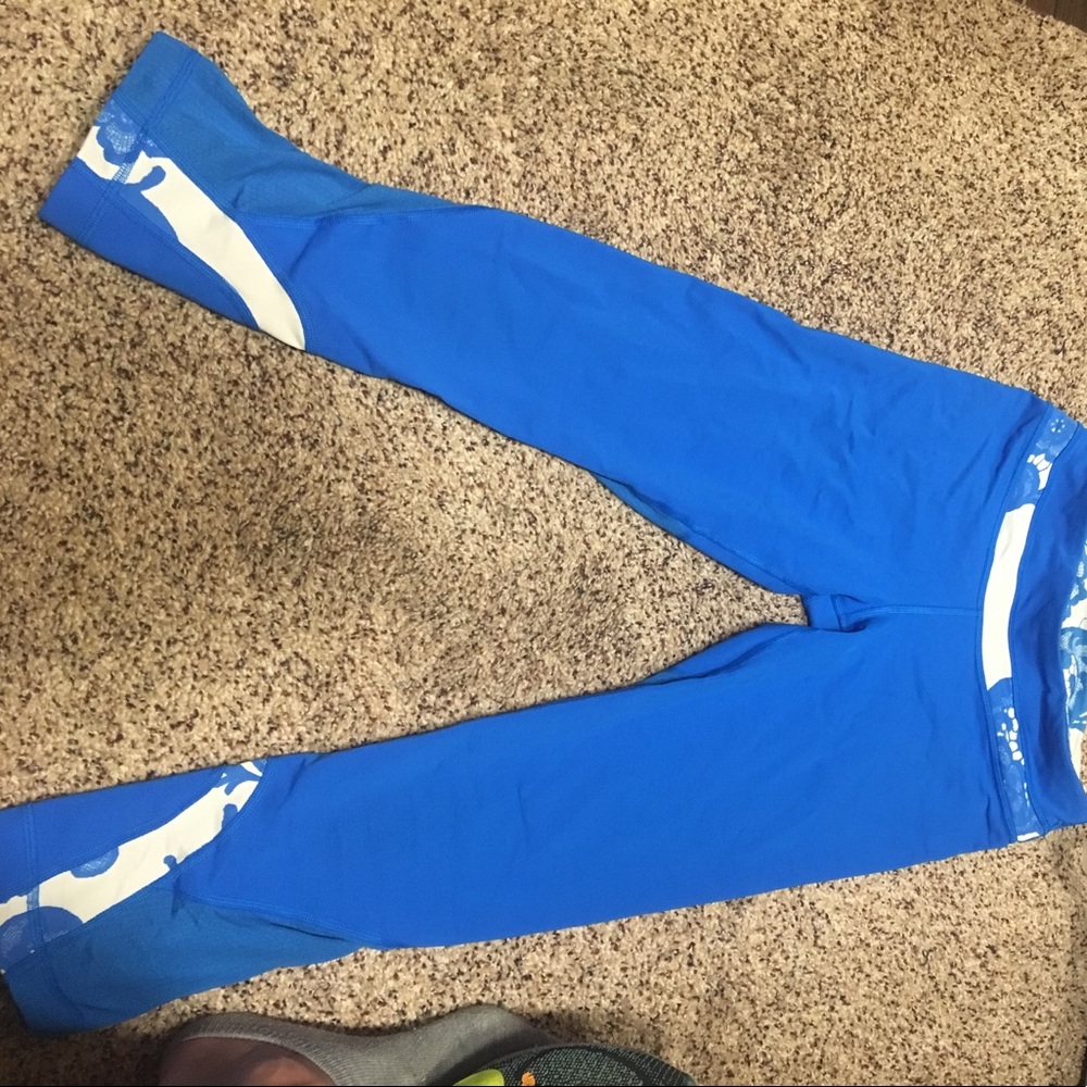 Size 4 lulu lemon leggings
