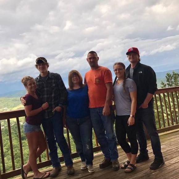 Meet your Posher, Tina - Picture 1 of 1