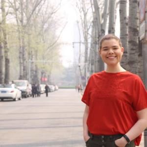 Meet your Posher, Gabi