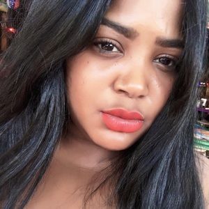 Meet your Posher, Jamila