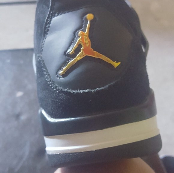 Jordan retro 4 royalty - Picture 3 of 4