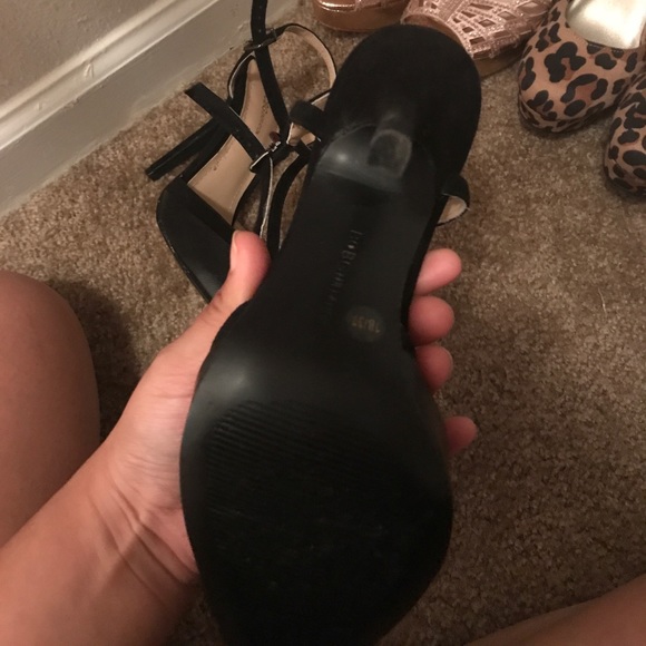 Bcbg ponty toe heels - Picture 3 of 3