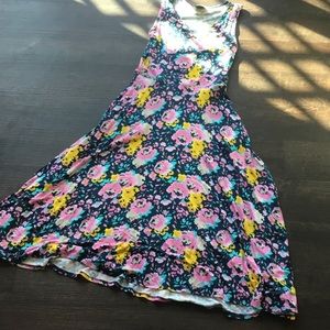 Xs Agnes & Dora Angelou