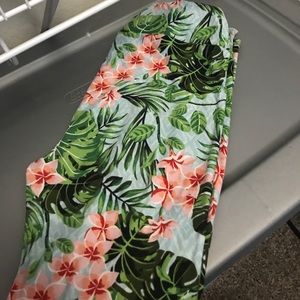 LulaRoe Hawaiian print