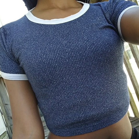 Cropped tee - Picture 2 of 5