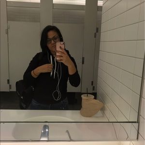 Meet your Posher, Cynthia