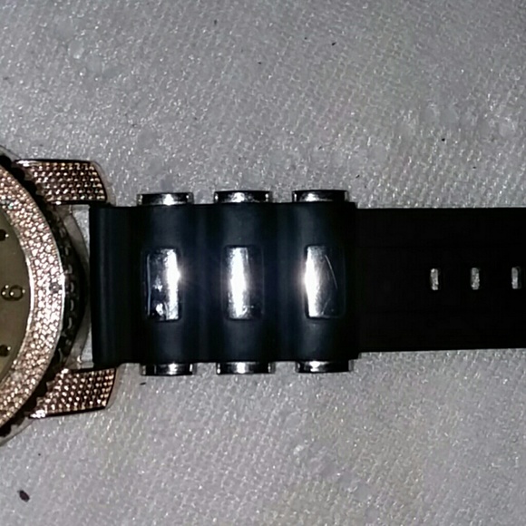 Gold watch - Picture 2 of 4
