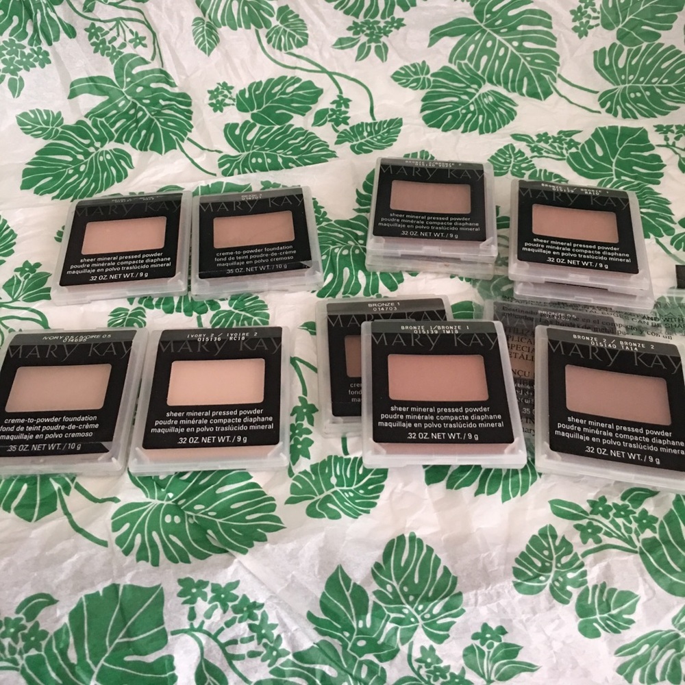 Mary Kay Sheer mineral pressed powder.