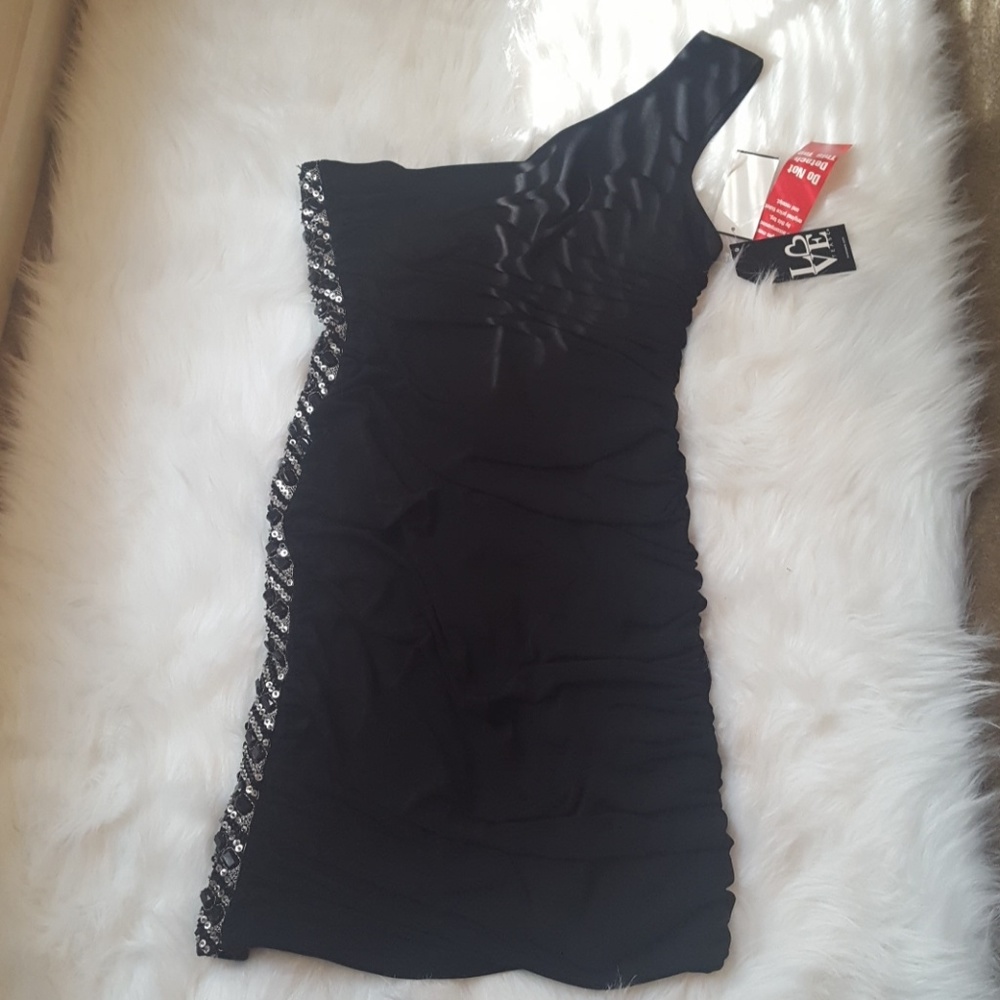 Black one shoulder fitted dress