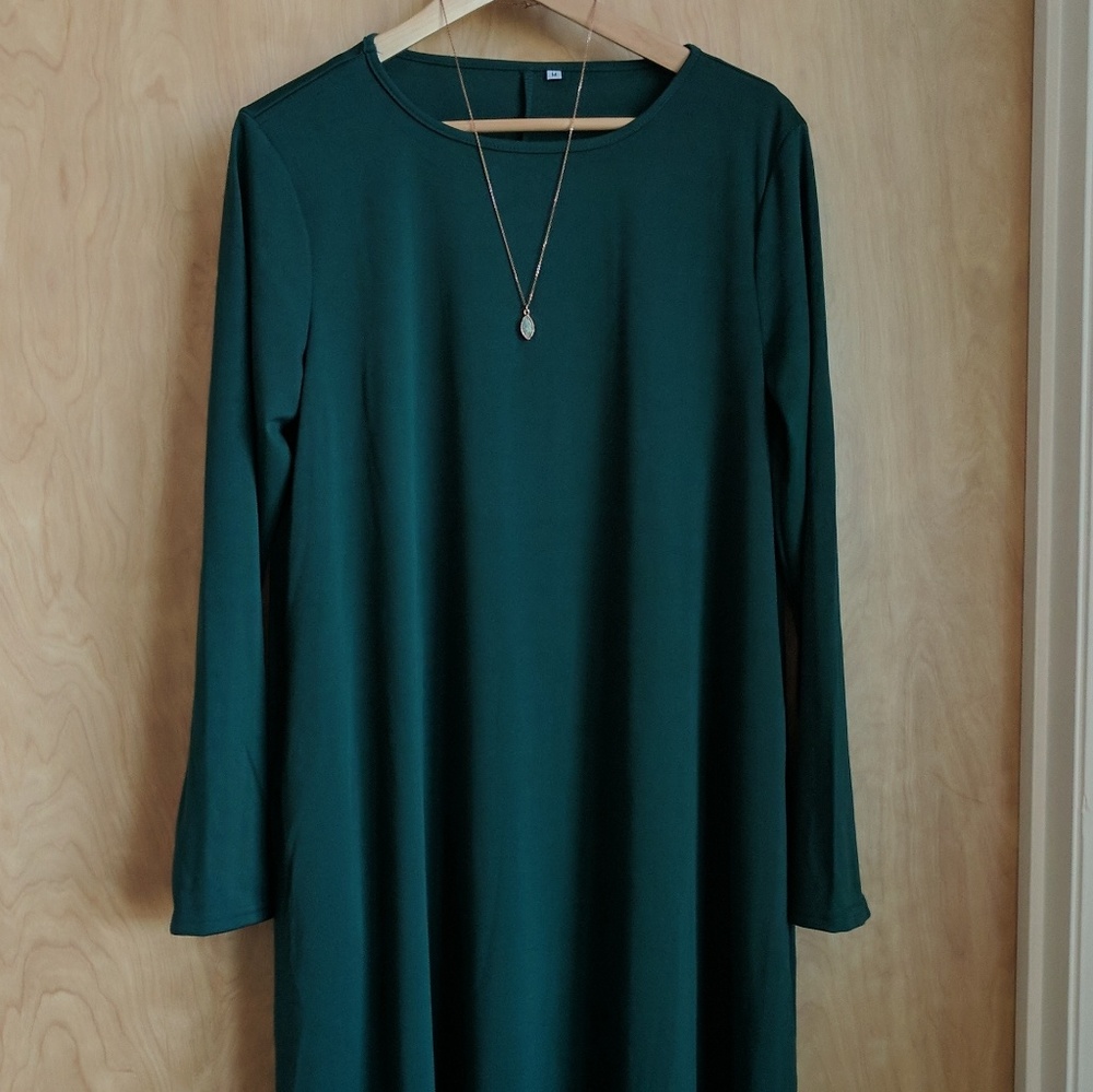 NWT Forest Green Long Sleeve Maxi Dress, Med.