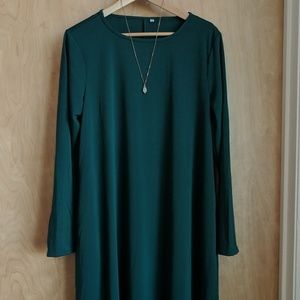NWT Forest Green Long Sleeve Maxi Dress, Med.